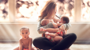 motherhood-photography-breastfeeding-godesses-ivette-ivens-12-696x385